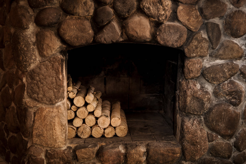 Stockage de bois de chauffage en intérieur
